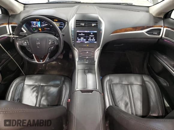 ✅ 2014 Lincoln MKZ Hybrid • VIN: 3LN6L2LU6ER817391 • Lot: 91230165. Wystawiony na Copart z przebiegiem 130 725 mil. Bezpłatny archiwum sprzedaży aukcyjnych z USA i szczegółowy raport historii pojazdu na DreamBid. Zdjęcie 8.