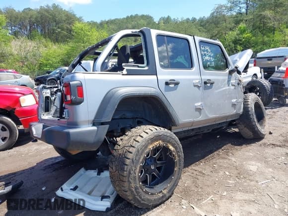 ✅ 2018 Jeep Wrangler Unlimited Sport S • VIN: 1C4HJXDG9JW150509 • Lot: 41989409. Listed on IAAI with Not provided. Free auction sales archive from the USA and detailed vehicle history report at DreamBid. Image 4.