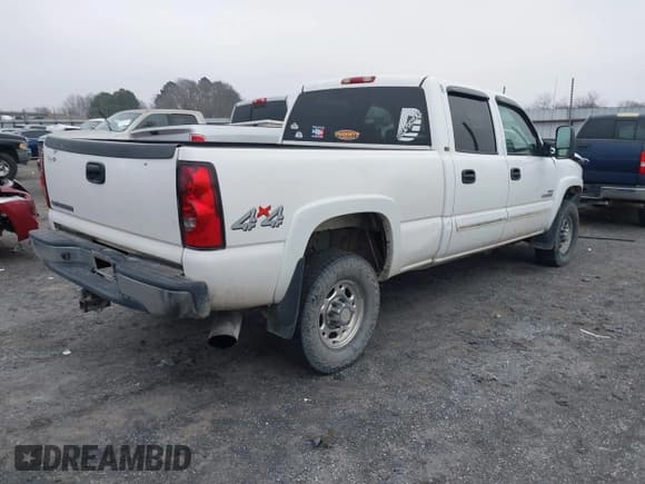 ✅ 2006 Chevrolet Silverado 2500HD LT1 • VIN: 1GCHK23D16F156660 • Lot: 41497692. Listed on IAAI with 287,502 mi. Free auction sales archive from the USA and detailed vehicle history report at DreamBid. Image 4.