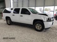 ✅ 2008 Chevrolet Suburban Commercial • VIN: 3GNGK26K58G254718 • Lot: 53383425. Wystawiony na Copart z przebiegiem 146 068 mil. Bezpłatny archiwum sprzedaży aukcyjnych z USA i szczegółowy raport historii pojazdu na DreamBid. Zdjęcie 4.