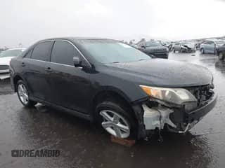 2013 Toyota Camry L с VIN 4T1BF1FK8DU281383, выставлен на аукционе IAAI как лот 43282445 с пробегом 249 599 миль миль и . История ставок и продаж доступна на DreamBid. Изображение 1.