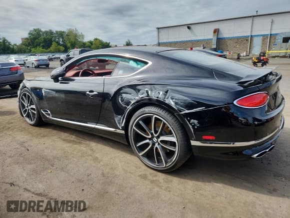 ✅ 2022 Bentley Continental GT GT V8 • VIN: SCBCG2ZG5NC092767 • Lot: 71908575. Listed on Copart with 10,231 mi. Free auction sales archive from the USA and detailed vehicle history report at DreamBid. Image 2.