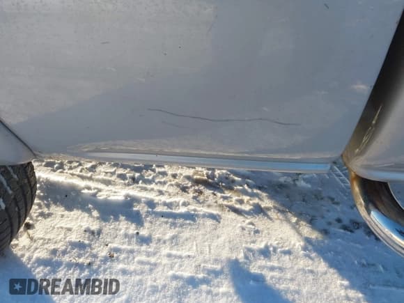 ✅ 2005 Chevrolet Silverado 2500HD LS • VIN: 1GCHK23U15F914186 • Lot: 41332418. Wystawiony na IAAI z przebiegiem 101 923 mil. Bezpłatny archiwum sprzedaży aukcyjnych z USA i szczegółowy raport historii pojazdu na DreamBid. Zdjęcie 17.