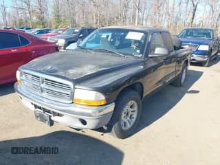 ✅ 2001 Dodge Dakota • VIN: 1B7GL22X11S307842 • Lot: 41484381. Wystawiony na IAAI z przebiegiem 154 012 mil. Bezpłatny archiwum sprzedaży aukcyjnych z USA i szczegółowy raport historii pojazdu na DreamBid. Zdjęcie 2.
