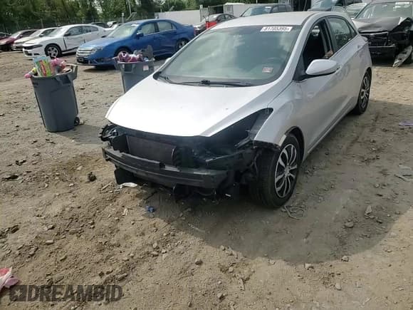 ✅ 2016 Hyundai Elantra • VIN: KMHD35LH6GU313978 • Лот: 81705395. Опубликован ранее на Copart с пробегом 120 722 миль. Бесплатный доступ к архиву аукционных продаж из США и подробный отчёт об истории автомобиля на DreamBid. Изображение 13.