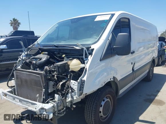 ✅ 2018 Ford Transit • VIN: 1FTYE1YM3JKA35185 • Lot: 42839253. Wystawiony na IAAI z przebiegiem 54 882 mil. Bezpłatny archiwum sprzedaży aukcyjnych z USA i szczegółowy raport historii pojazdu na DreamBid. Zdjęcie 2.