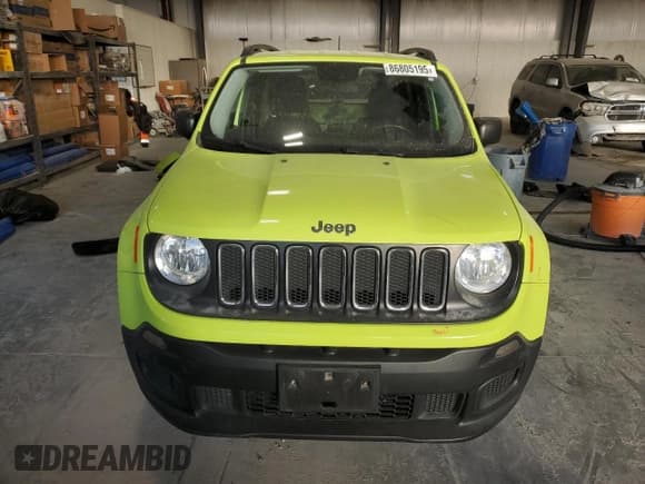 ✅ 2017 Jeep Renegade Sport • VIN: ZACCJAAH3HPF17755 • Lot: 86805195. Wystawiony na Copart z przebiegiem 90 412 mil. Bezpłatny archiwum sprzedaży aukcyjnych z USA i szczegółowy raport historii pojazdu na DreamBid. Zdjęcie 5.