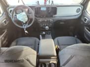 ✅ 2024 Jeep Wrangler Sport S • VIN: 1C4PJXDGXRW311649 • Лот: 69878565. Опубликован ранее на Copart с пробегом 15 699 миль. Бесплатный доступ к архиву аукционных продаж из США и подробный отчёт об истории автомобиля на DreamBid. Изображение 8.