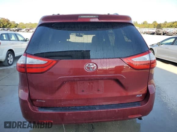 ✅ 2015 Toyota Sienna XLE • VIN: 5TDYK3DC5FS614857 • Lot: 86815405. Listed on Copart with 284,058 mi. Free auction sales archive from the USA and detailed vehicle history report at DreamBid. Image 6.