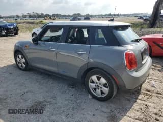 ✅ 2016 MINI Hardtop 4 Door • VIN: WMWXU1C55G2D12359 • Lot: 66711844. Listed on Copart with 38,391 mi. Free auction sales archive from the USA and detailed vehicle history report at DreamBid. Image 2.