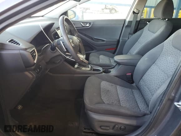 ✅ 2018 Hyundai Ioniq SEL • VIN: KMHC75LC1JU089918 • Lot: 45551965. Wystawiony na Copart z przebiegiem 79 109 mil. Bezpłatny archiwum sprzedaży aukcyjnych z USA i szczegółowy raport historii pojazdu na DreamBid. Zdjęcie 7.