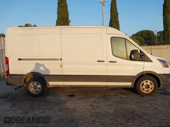 ✅ 2020 Ford Transit • VIN: 1FTBW9CG2LKA54526 • Lot: 42620417. Listed on IAAI with 131,084 mi. Free auction sales archive from the USA and detailed vehicle history report at DreamBid. Image 13.