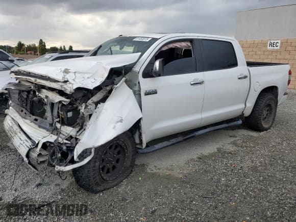 ✅ 2014 Toyota Tundra 1794 Edition • VIN: 5TFGY5F12EX154065 • Lot: 81453075. Listed on Copart with 232,543 mi. Free auction sales archive from the USA and detailed vehicle history report at DreamBid. Image 1.