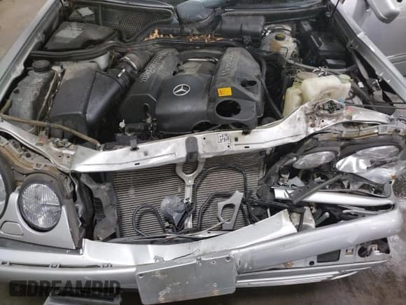 ✅ 1999 Mercedes-Benz E 320 • VIN: WDBJF82H9XX014015 • Лот: 86143734. Опубликован ранее на Copart с пробегом 67 812 миль. Бесплатный доступ к архиву аукционных продаж из США и подробный отчёт об истории автомобиля на DreamBid. Изображение 11.