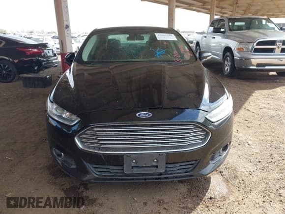 ✅ 2016 Ford Fusion SE Hybrid • VIN: 3FA6P0LU3GR127202 • Lot: 43061240. Wystawiony na IAAI z przebiegiem 196 916 mil. Bezpłatny archiwum sprzedaży aukcyjnych z USA i szczegółowy raport historii pojazdu na DreamBid. Zdjęcie 12.