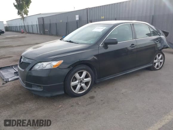 ✅ 2009 Toyota Camry SE • VIN: 4T1BE46K99U398529 • Lot: 43681548. Wystawiony na IAAI z przebiegiem 405 296 mil. Bezpłatny archiwum sprzedaży aukcyjnych z USA i szczegółowy raport historii pojazdu na DreamBid. Zdjęcie 2.