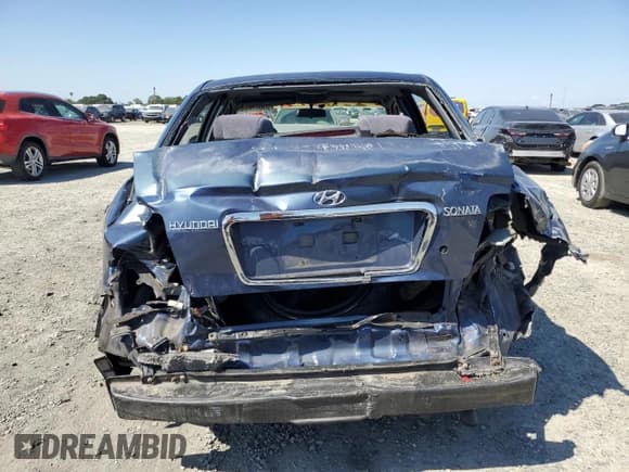 ✅ 2003 Hyundai Sonata GLS • VIN: KMHWF35H33A895678 • Lot: 55669665. Listed on Copart with 106,838 mi. Free auction sales archive from the USA and detailed vehicle history report at DreamBid. Image 6.