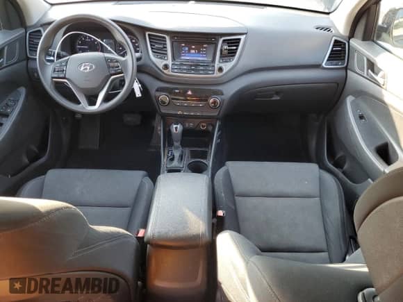 2016 Hyundai Tucson SE z VIN KM8J3CA45GU203088, wystawiony jako Copart lot #80437105 z przebiegiem 120 941 mil mil oraz Szkoda całkowita • Salvage title. Historia ofert i sprzedaży dostępna na DreamBid. Obrazek 8.