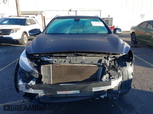 ✅ 2018 Infiniti QX30 Premium • VIN: SJKCH5CR4JA057372 • Lot: 43439344. Listed on IAAI with 45,158 mi. Free auction sales archive from the USA and detailed vehicle history report at DreamBid. Image 13.