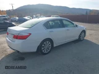 ✅ 2014 Honda Accord EX-L • VIN: 1HGCR2F88EA236135 • Lot: 43582616. Wystawiony na IAAI z przebiegiem 90 772 mil. Bezpłatny archiwum sprzedaży aukcyjnych z USA i szczegółowy raport historii pojazdu na DreamBid. Zdjęcie 4.