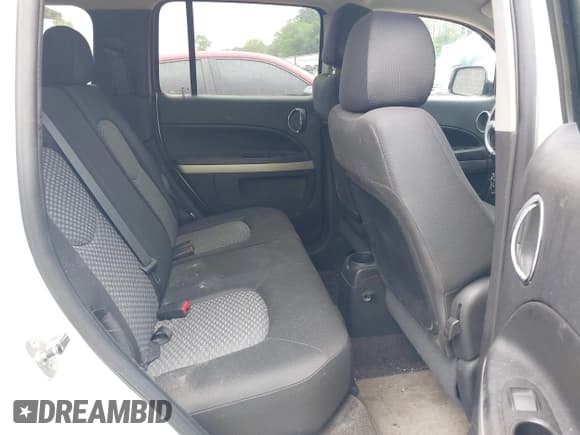 ✅ 2011 Chevrolet HHR 2LT • VIN: 3GNBACFU1BS641582 • Lot: 42331625. Listed on IAAI with 107,376 mi. Free auction sales archive from the USA and detailed vehicle history report at DreamBid. Image 8.