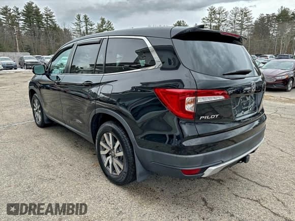 ✅ 2020 Honda Pilot EX-L • VIN: 5FNYF6H52LB010426 • Lot: 96797105. Listed on Copart with 158,683 mi. Free auction sales archive from the USA and detailed vehicle history report at DreamBid. Image 3.