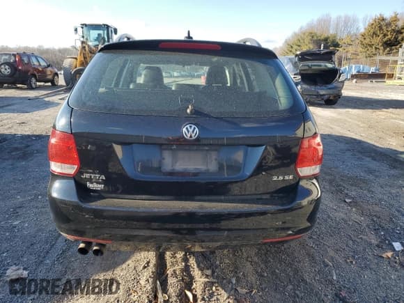 ✅ 2010 Volkswagen Jetta SE • VIN: 3VWTZ7AJ0AM664281 • Lot: 46947205. Wystawiony na Copart z przebiegiem 168 482 mil. Bezpłatny archiwum sprzedaży aukcyjnych z USA i szczegółowy raport historii pojazdu na DreamBid. Zdjęcie 6.