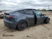 ✅ 2025 Tesla Model Y Performance • VIN: 7SAYGDEF9SA359774 • Lot: 89680715. Wystawiony na Copart z przebiegiem 11 008 mil. Bezpłatny archiwum sprzedaży aukcyjnych z USA i szczegółowy raport historii pojazdu na DreamBid. Zdjęcie 3.