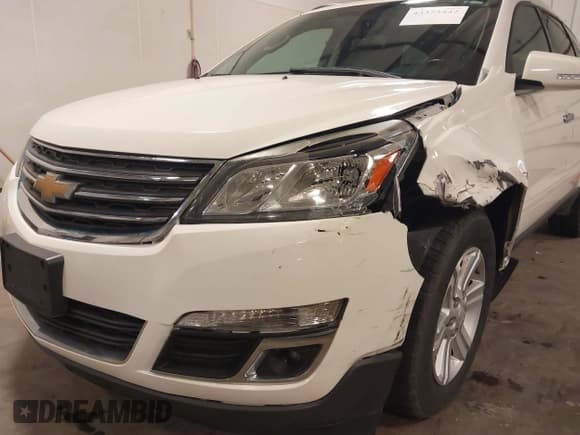 ✅ 2014 Chevrolet Traverse LT • VIN: 1GNKVGKD4EJ170258 • Lot: 43373442. Wystawiony na IAAI z przebiegiem 219 664 mil. Bezpłatny archiwum sprzedaży aukcyjnych z USA i szczegółowy raport historii pojazdu na DreamBid. Zdjęcie 6.