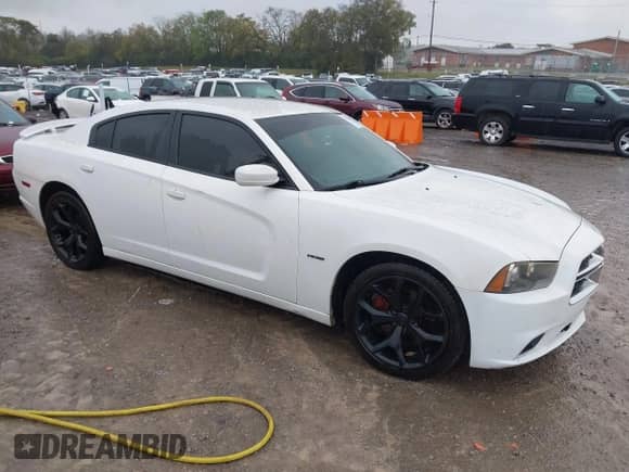 ✅ 2013 Dodge Charger RT • VIN: 2C3CDXCT8DH692854 • Lot: 43520685. Wystawiony na IAAI z przebiegiem 175 356 mil. Bezpłatny archiwum sprzedaży aukcyjnych z USA i szczegółowy raport historii pojazdu na DreamBid. Zdjęcie 1.