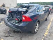 ✅ 2012 Volvo S60 T5 • VIN: YV1622FS9C2025121 • Lot: 43027092. Wystawiony na IAAI z przebiegiem 197 230 mil. Bezpłatny archiwum sprzedaży aukcyjnych z USA i szczegółowy raport historii pojazdu na DreamBid. Zdjęcie 4.