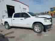 2022 Ram 1500 Tradesman z VIN 1C6SRFNT7NN443106, wystawiony jako IAAI lot #41610428 z przebiegiem 68 868 mil mil oraz . Historia ofert i sprzedaży dostępna na DreamBid. Obrazek 13.