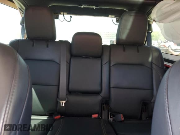 ✅ 2024 Jeep Wrangler Sahara • VIN: 1C4PJXEG6RW266773 • Lot: 53257415. Listed on Copart with 9,655 mi. Free auction sales archive from the USA and detailed vehicle history report at DreamBid. Image 10.