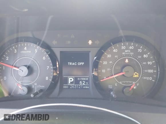 ✅ 2015 Toyota Sienna LE • VIN: 5TDKK3DC9FS685243 • Lot: 43544206. Wystawiony na IAAI z przebiegiem 263 121 mil. Bezpłatny archiwum sprzedaży aukcyjnych z USA i szczegółowy raport historii pojazdu na DreamBid. Zdjęcie 7.