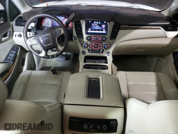 ✅ 2015 GMC Yukon Denali • VIN: 1GKS1CKJ2FR521176 • Lot: 85324304. Listed on Copart with 203,079 mi. Free auction sales archive from the USA and detailed vehicle history report at DreamBid. Image 8.