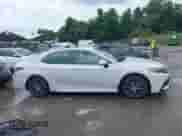 2022 Toyota Camry SE with VIN 4T1G11BK7NU047795, listed as a IAAI auction lot 42636810 with 59,439 mi miles and . Bid and sale history available at DreamBid. Image 13.