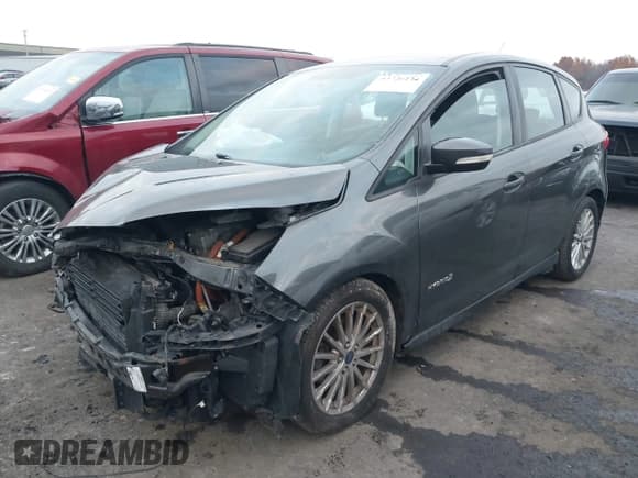 ✅ 2015 Ford C-Max SE • VIN: 1FADP5AU7FL113209 • Лот: 43726124. Опубликован ранее на IAAI с пробегом 139 930 миль. Бесплатный доступ к архиву аукционных продаж из США и подробный отчёт об истории автомобиля на DreamBid. Изображение 2.