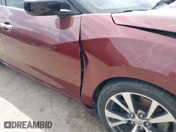 ✅ 2017 Nissan Maxima S • VIN: 1N4AA6AP7HC449112 • Lot: 42024070. Listed on IAAI with 121,988 mi. Free auction sales archive from the USA and detailed vehicle history report at DreamBid. Image 17.