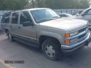 ✅ 1999 Chevrolet Suburban • VIN: 1GNFK16R6XJ458721 • Lot: 42620362. Listed on IAAI with 219,035 mi. Free auction sales archive from the USA and detailed vehicle history report at DreamBid. Image 1.