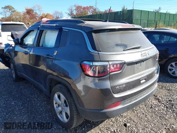 ✅ 2021 Jeep Compass Latitude • VIN: 3C4NJDBB8MT537958 • Lot: 40705924. Listed on IAAI with 73,319 mi. Free auction sales archive from the USA and detailed vehicle history report at DreamBid. Image 3.