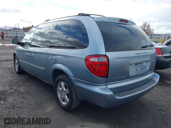 ✅ 2006 Dodge Grand Caravan SXT • VIN: 2D4GP44L26R761846 • Lot: 43739465. Listed on IAAI with 204,436 mi. Free auction sales archive from the USA and detailed vehicle history report at DreamBid. Image 3.