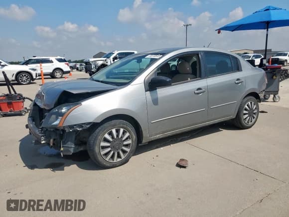 ✅ 2007 Nissan Sentra 2.0 • VIN: 3N1AB61E07L682583 • Lot: 70370815. Listed on Copart with 193,719 mi. Free auction sales archive from the USA and detailed vehicle history report at DreamBid. Image 1.