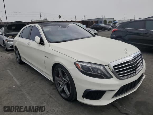 ✅ 2014 Mercedes-Benz S 63 AMG • VIN: WDDUG7JB9EA040719 • Лот: 92913175. Опубликован ранее на Copart с пробегом 109 970 миль. Бесплатный доступ к архиву аукционных продаж из США и подробный отчёт об истории автомобиля на DreamBid. Изображение 4.