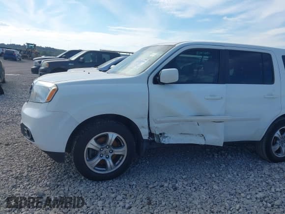 ✅ 2013 Honda Pilot EX-L • VIN: 5FNYF3H75DB015377 • Lot: 43304824. Listed on IAAI with 130,187 mi. Free auction sales archive from the USA and detailed vehicle history report at DreamBid. Image 6.