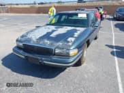 ✅ 1995 Buick Park Avenue • VIN: 1G4CW52K6SH615210 • Lot: 42428039. Wystawiony na IAAI z przebiegiem 218 377 mil. Bezpłatny archiwum sprzedaży aukcyjnych z USA i szczegółowy raport historii pojazdu na DreamBid. Zdjęcie 2.