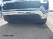 ✅ 2026 Chevrolet Silverado 1500 LT • VIN: 1GCUKDED1TZ138998 • Lot: 43794554. Wystawiony na IAAI z przebiegiem 7 397 mil. Bezpłatny archiwum sprzedaży aukcyjnych z USA i szczegółowy raport historii pojazdu na DreamBid. Zdjęcie 6.