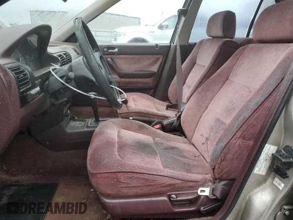 ✅ 1991 Honda Accord • VIN: 1HGCB7657MA205500 • Лот: 79526994. Опубликован ранее на Copart с пробегом 242 211 миль. Бесплатный доступ к архиву аукционных продаж из США и подробный отчёт об истории автомобиля на DreamBid. Изображение 7.