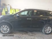 ✅ 2017 Kia Sorento L • VIN: 5XYPG4A35HG292793 • Лот: 42826710. Опубликован ранее на IAAI с пробегом 158 269 миль. Бесплатный доступ к архиву аукционных продаж из США и подробный отчёт об истории автомобиля на DreamBid. Изображение 14.