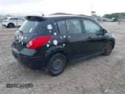 ✅ 2009 Nissan Versa S • VIN: 3N1BC13E19L490500 • Lot: 43245894. Wystawiony na IAAI z przebiegiem 187 787 mil. Bezpłatny archiwum sprzedaży aukcyjnych z USA i szczegółowy raport historii pojazdu na DreamBid. Zdjęcie 4.