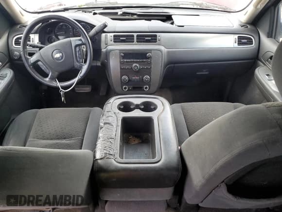 ✅ 2007 Chevrolet Suburban LT • VIN: 3GNFC16027G235947 • Lot: 85951325. Listed on Copart with Not provided. Free auction sales archive from the USA and detailed vehicle history report at DreamBid. Image 8.